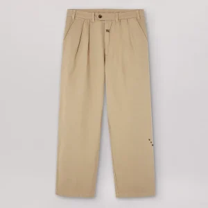 we are not friends pantalón pleat cream chino