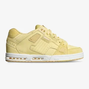 globe zapatilla sabre butter cream
