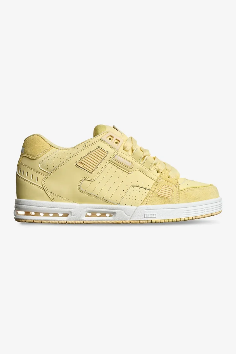 globe zapatilla sabre butter cream